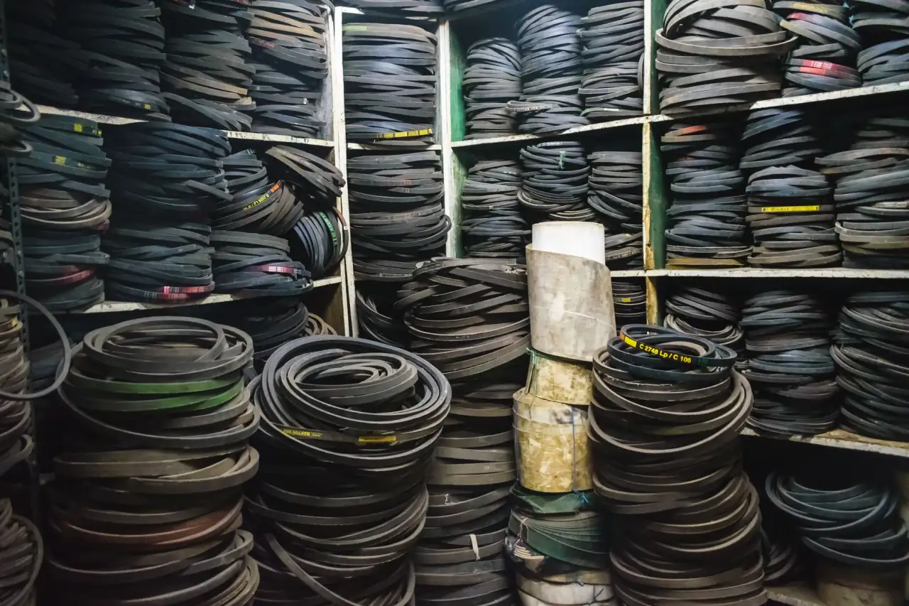 广州钜臣服饰服装贸易全品类产品型号参数对比分析