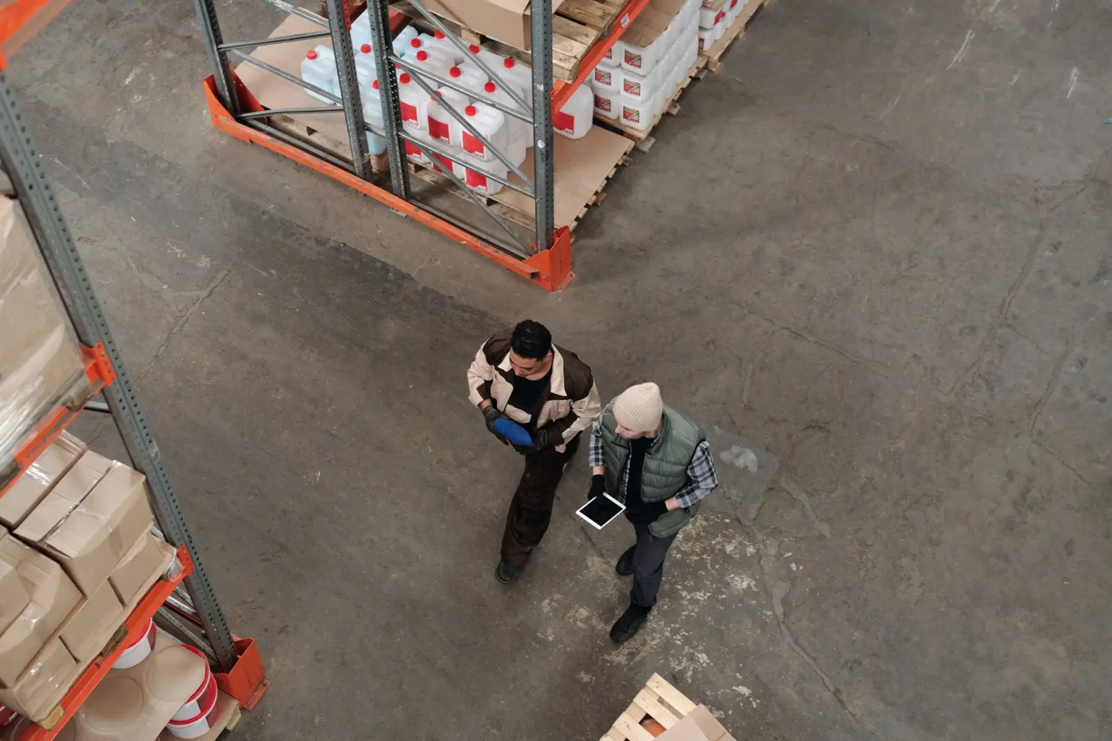 广州服装批发市场潮流趋势与精准选品策略研究